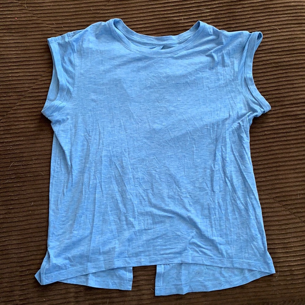 Lululemon workout tee